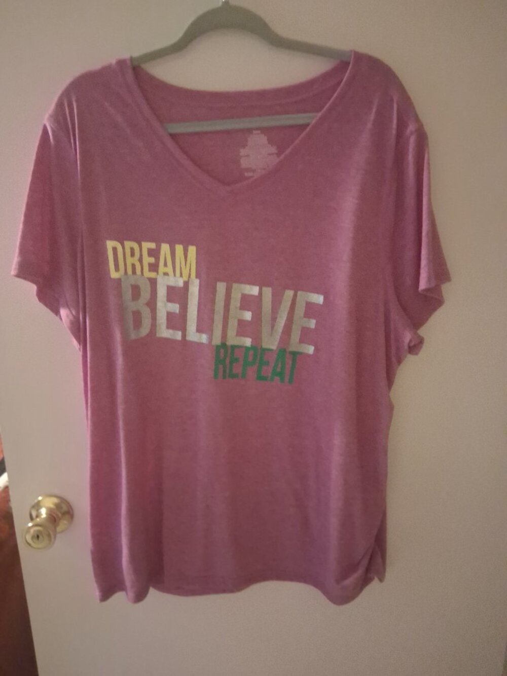 woman's lavender top by Danskin now loose 3X